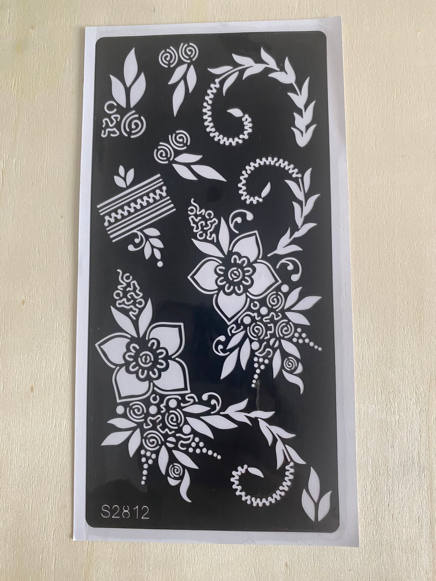 Henna stencils/ Mehndi templates easy to use