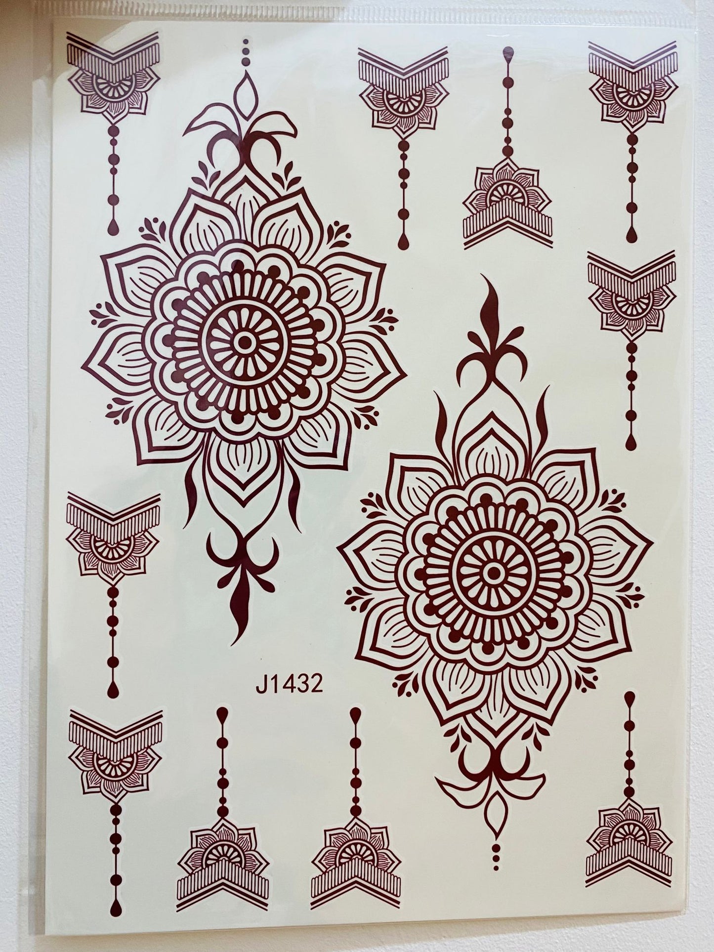 1x  Sheet Temporary Henna Tattoo Sticker Maroon-Brown Mehndi Henna Body Art